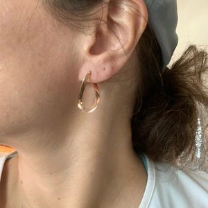 14 kt rose gold earring